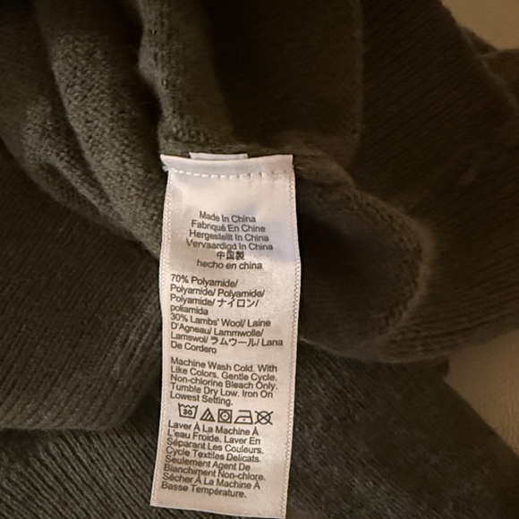 J. Crew Men’s Olive Green Pullover Lamb’s Wool Sweater Hoodie - Picture 4 of 5